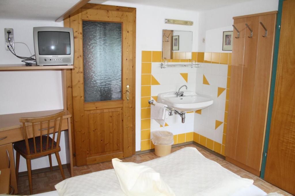 Pension Wolf Steindorf am Ossiacher See Room photo